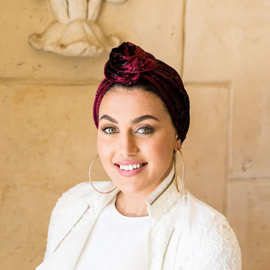 عمامة زهور مخملية