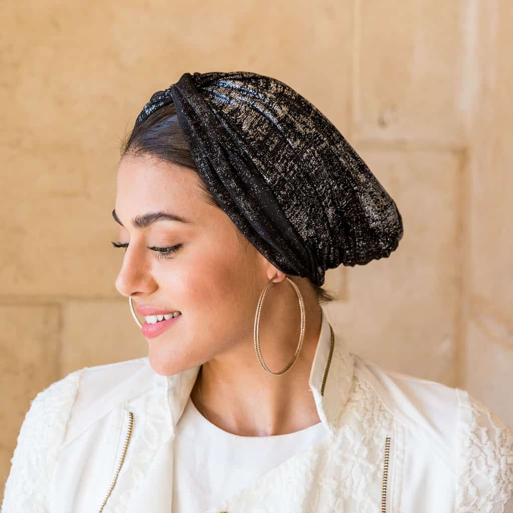 عمامة ليلة مرصعة بالنجوم